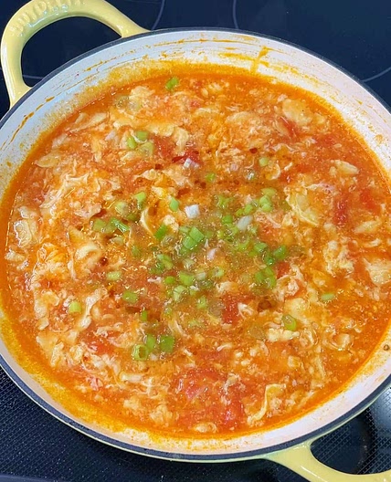 Tomato Egg Drop Soup (with frozen tomatoes!!)