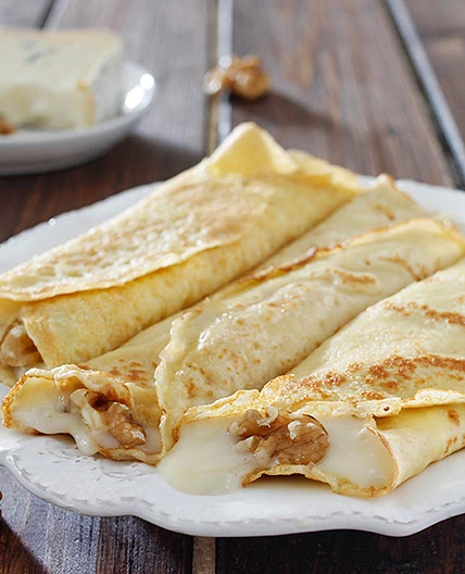 CREPES GORGONZOLA E NOCI