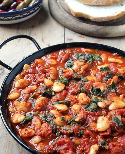 Spanish Beans with Tomatoes