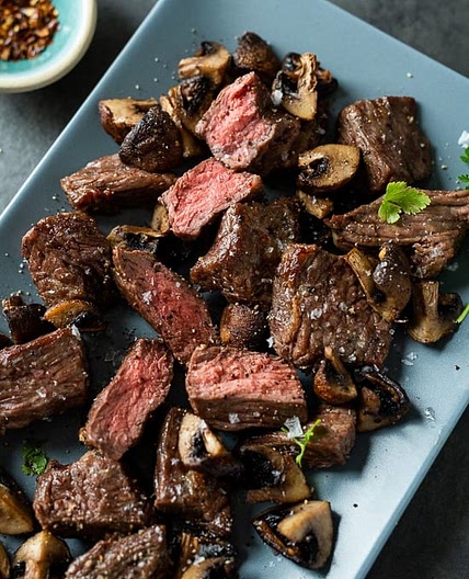 Air Fryer Steak Bites & Mushrooms