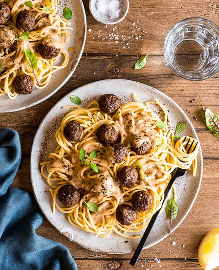 Saftige Fleischbällchen in cremiger Frischkäsesauce
