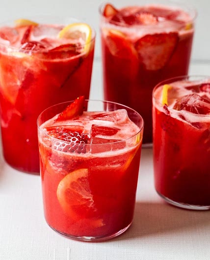 Easy Strawberry Lemonade
