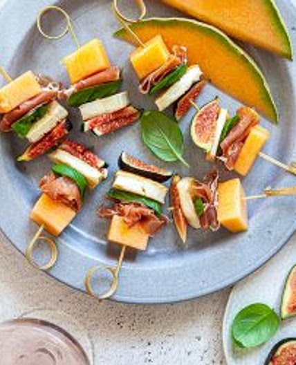 Brochette melon, prosciutto, halloumi et figue