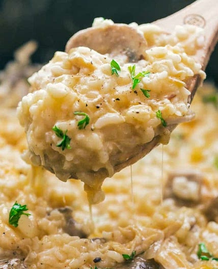 Cheesy Crock Pot Chicken and Rice