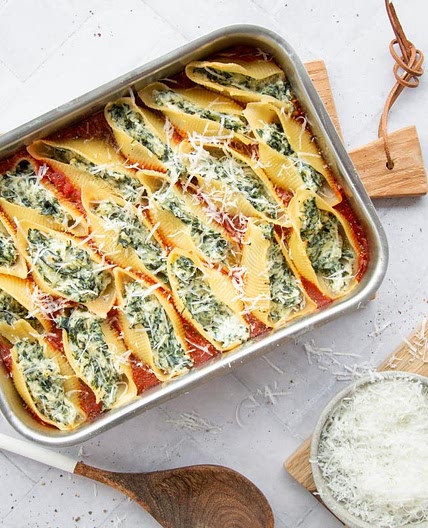 Conchiglioni mit Ricotta-Spinat-Füllung