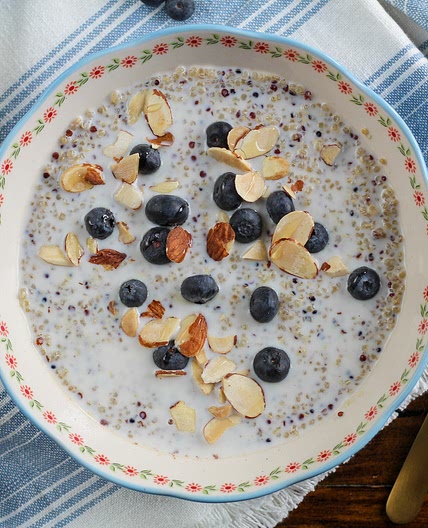 Blueberry Quinoa Breakfast Bowls