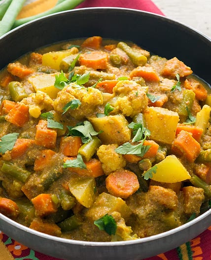 Mixed Winter Veggie Curry with Poppy Seeds