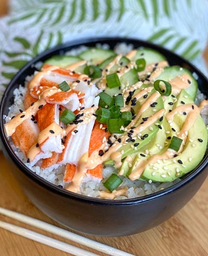 Low Carb Sushi Bowls (With Frozen Cauliflower Rice)