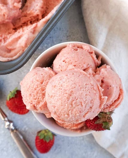 Healthy Strawberry Banana Ice Cream