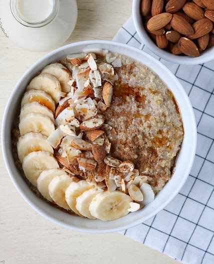 Cinnamon Quinoa Breakfast Bowl