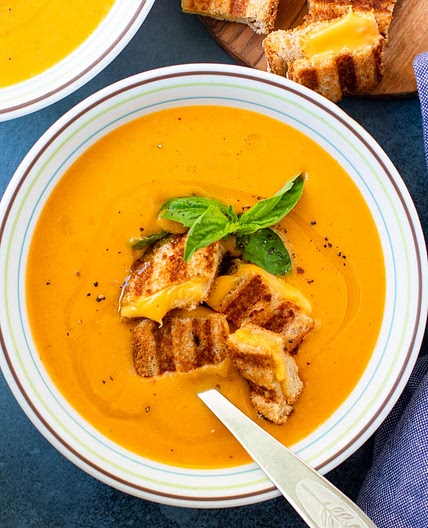 Hearty Oatmeal Vegetable Soup