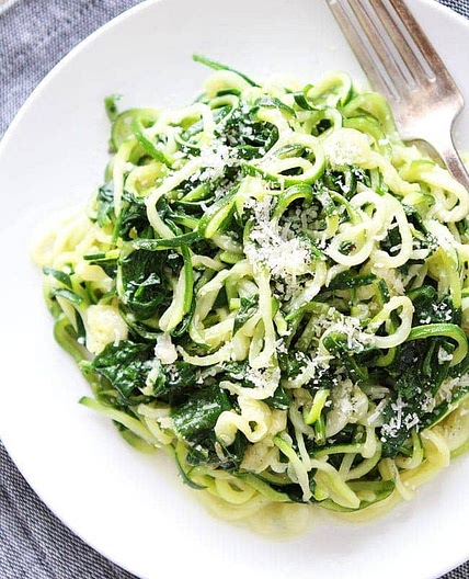 5-Ingredient Spinach Parmesan Zucchini Noodles