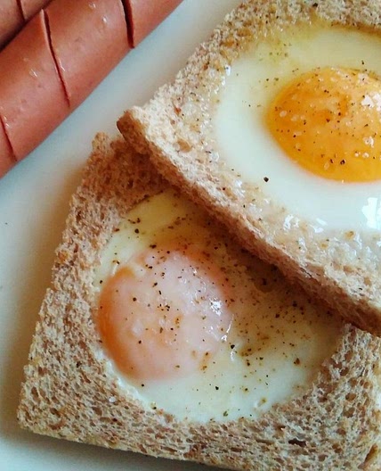 Receita de Torrada com ovo no meio