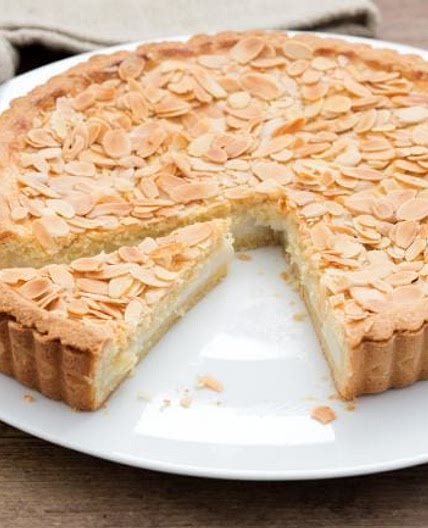 Crostata al latte e mandorle