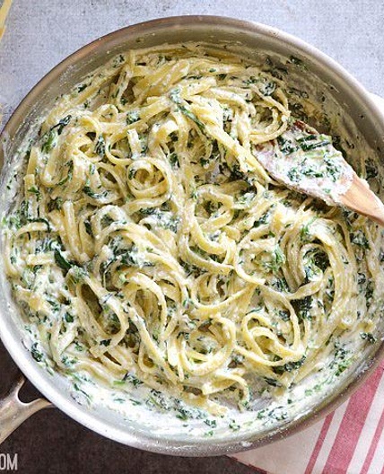 Easy Spinach Ricotta Pasta