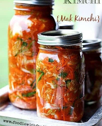 Easy, Fast Kimchi Recipe {Mak Kimchi}