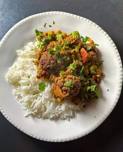 Low FODMAP Purple Cauliflower & Chickpea Curry