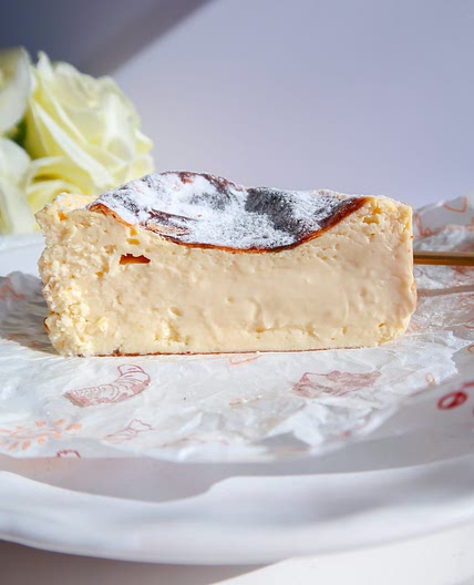 Healthy Mini Basque Cheesecake