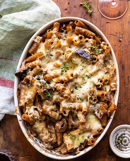 One Pot Creamy French Onion Pasta Bake