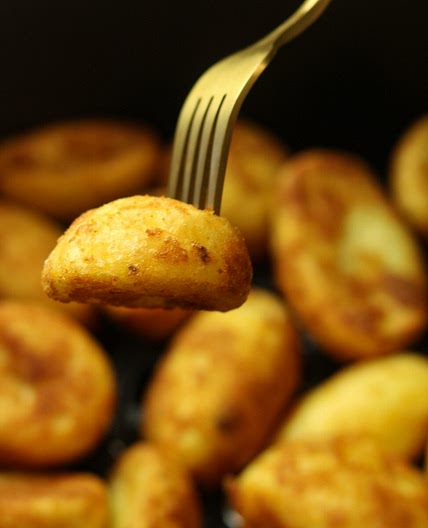 Frozen Roast Potatoes in Air Fryer