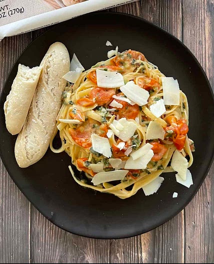 Spinach Artichoke Tomato Pasta