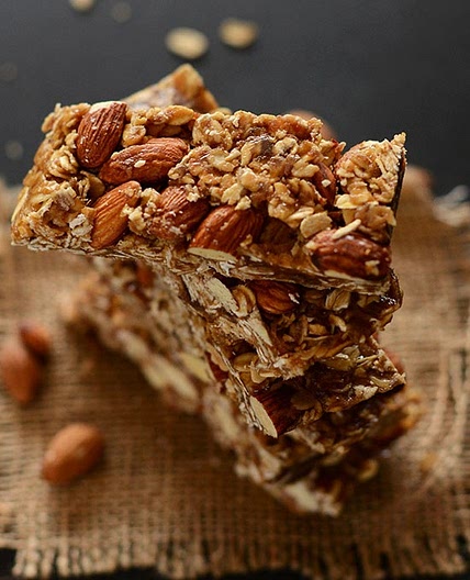 Healthy 5-Ingredient Granola Bars