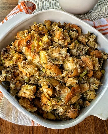 Classic Thanksgiving Stuffing