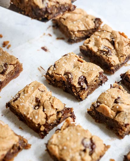 Peanut Butter Blondies (Flourless!)