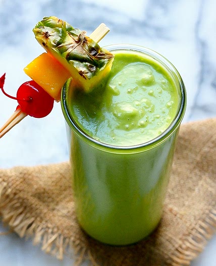 An Actually Delicious Tropical Green Smoothie