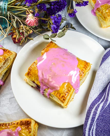 Mixed Berry Breakfast Pastries
