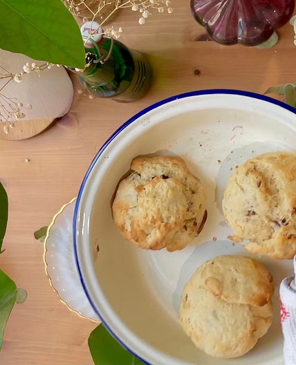 Maple syrup pecan scones
