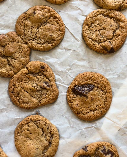 Gingerbread dark chocolate cookies