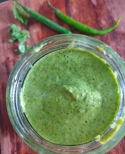 Cilantro Mint Chutney (Indian Green Dip)