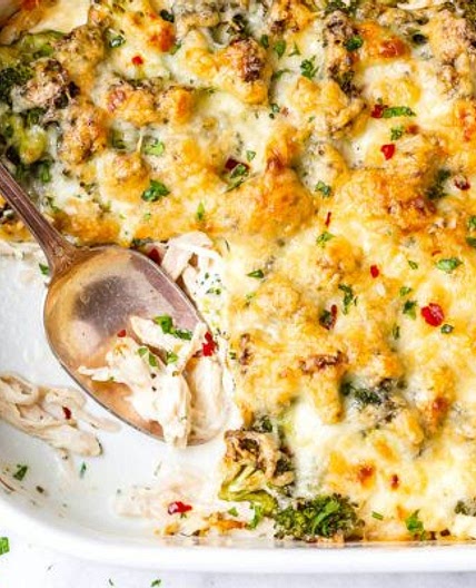 Broccoli Chicken Casserole with Cream Cheese and Mozzarella