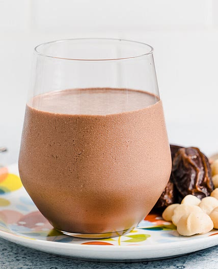 Chocolate caramel smoothie