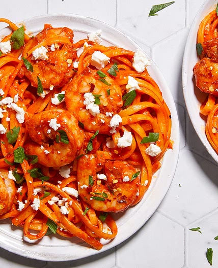 Roasted Red Pepper Shrimp Linguine