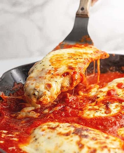 Easy Chicken Mozzarella (5 Ingredients!)