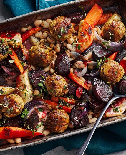 Root vegetable traybake