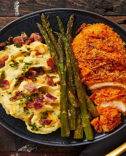 Crispy Cheddar Chicken with Loaded Bacon Mashed Potatoes & Asparagus