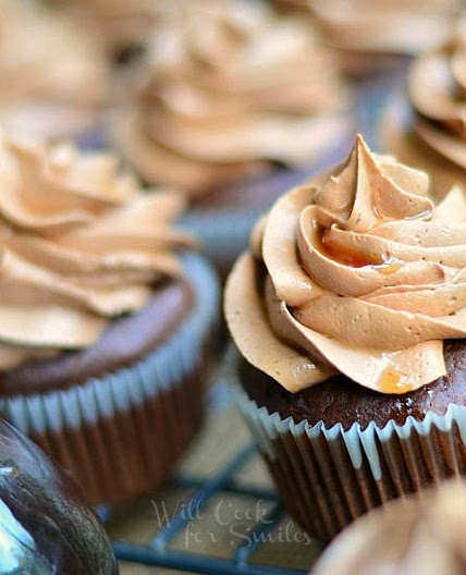 Bourbon Chocolate Cupcakes with Chocolate Buttercream Frosting and Bourbon Glaze