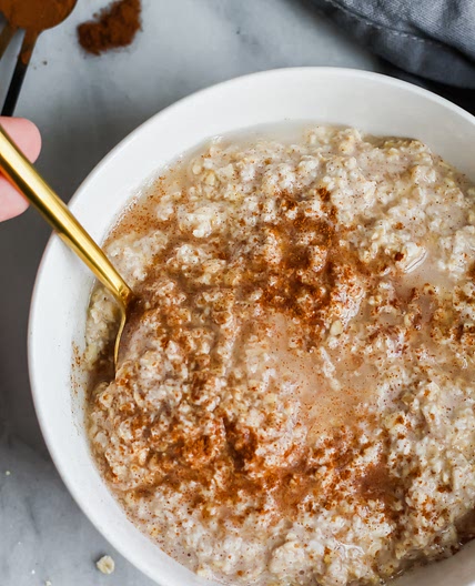 Cinnamon Roll Overnight Oats