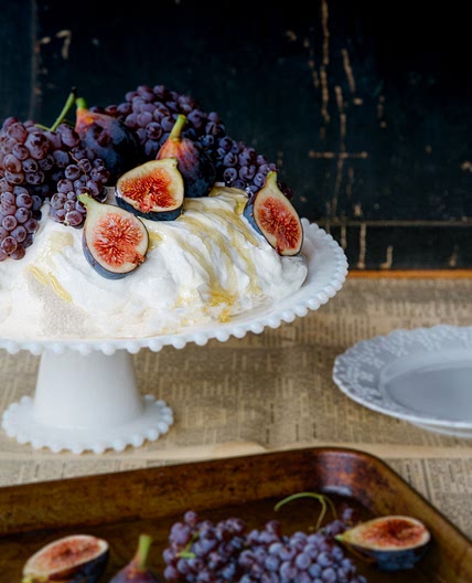 pavlova aux figues & crème fouettée yogourt et miel