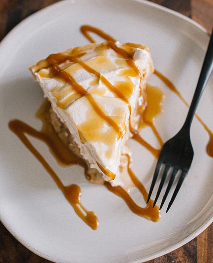 4 INGREDIENT DULCE DE LECHE PIE