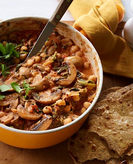 Mushroom, chickpea and spinach curry