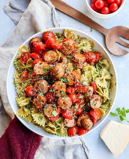 arugula pesto pasta with caprese chicken sausage