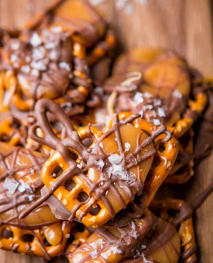 Salted Caramel Pretzel Snaps
