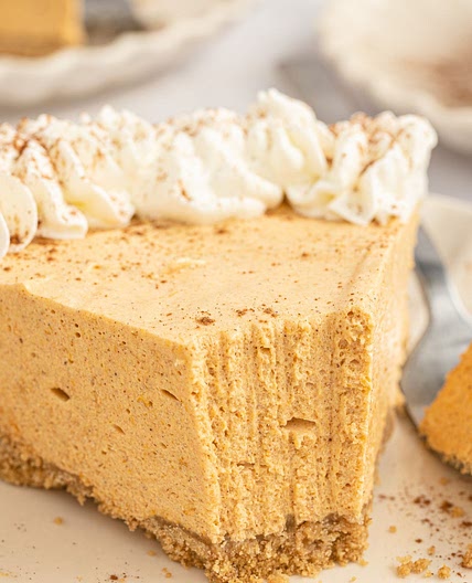No Bake Marshmallow Pumpkin Pie