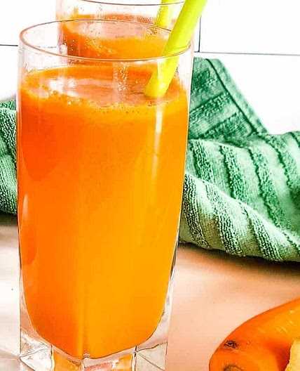 Paleo Orange Carrot Ginger Turmeric Juice