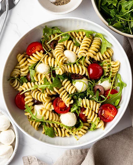 Pesto Caprese Pasta Salad