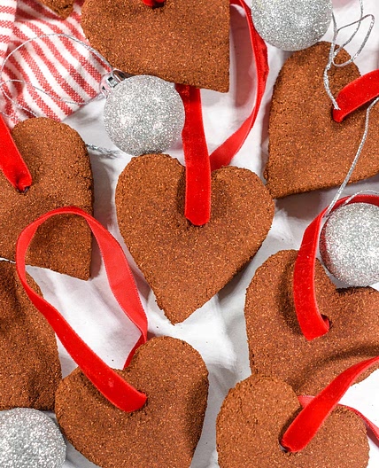 Applesauce and Cinnamon Ornament Recipe